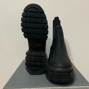 DV by Dolce Vita Black Romy Ribbed Knit Chelsea Boot